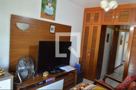 Apartamento à venda com 163m², 4 quartos e 2 vagas Apartamento à venda com 163m², 4 quartos e 2 vagasSuíte