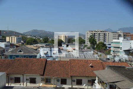 Apartamento à venda com 163m², 4 quartos e 2 vagas Apartamento à venda com 163m², 4 quartos e 2 vagasVista da Área de Serviço