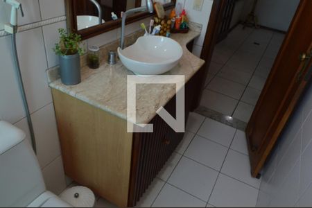 Apartamento à venda com 163m², 4 quartos e 2 vagas Apartamento à venda com 163m², 4 quartos e 2 vagasBanheiro