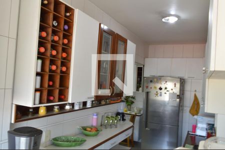 Apartamento à venda com 163m², 4 quartos e 2 vagas Apartamento à venda com 163m², 4 quartos e 2 vagasCozinha