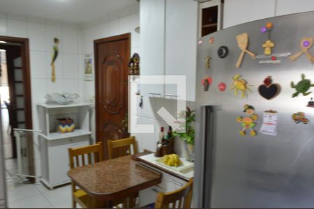 Apartamento à venda com 163m², 4 quartos e 2 vagas Apartamento à venda com 163m², 4 quartos e 2 vagasCopa