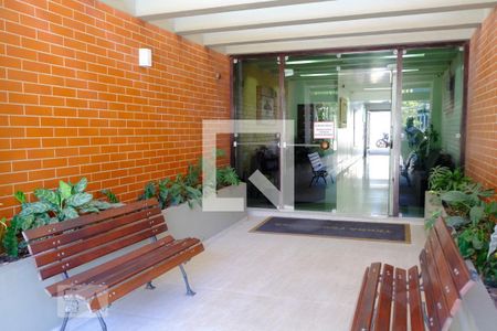 Apartamento à venda com 163m², 4 quartos e 2 vagas Apartamento à venda com 163m², 4 quartos e 2 vagasHall de Entrada