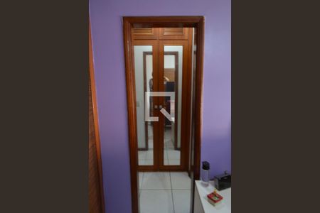 Apartamento à venda com 163m², 4 quartos e 2 vagas Apartamento à venda com 163m², 4 quartos e 2 vagasCloset da Suíte