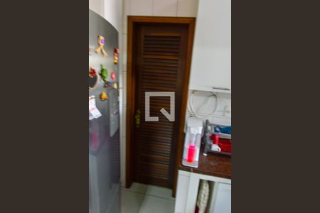 Apartamento à venda com 163m², 4 quartos e 2 vagas Apartamento à venda com 163m², 4 quartos e 2 vagasDispensa