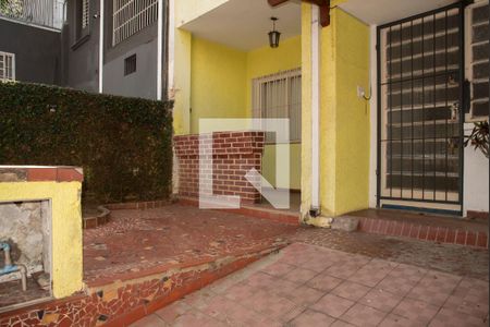 Casa à venda com 180m², 4 quartos e 2 vagasFrente