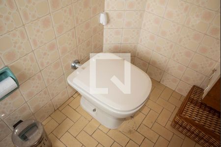 Casa à venda com 180m², 4 quartos e 2 vagasBanheiro