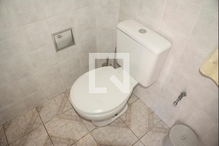 Casa à venda com 180m², 4 quartos e 2 vagasBanheiro de Serviço