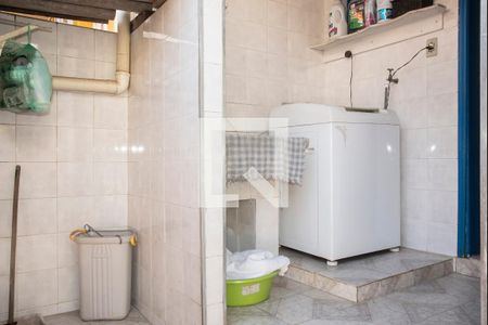 Casa à venda com 180m², 4 quartos e 2 vagasÁrea de Serviço