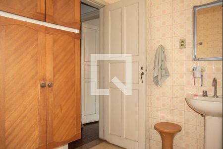 Casa à venda com 180m², 4 quartos e 2 vagasBanheiro