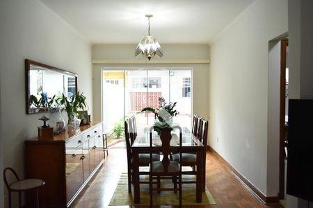 Casa à venda com 4 quartos, 180m² em Vila Clementino, São Paulo