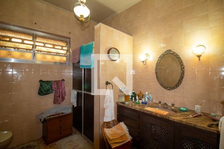 Casa à venda com 359m², 3 quartos e 3 vagasBanheiro