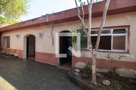 Casa à venda com 359m², 3 quartos e 3 vagasQuintal