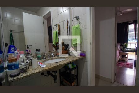 Apartamento à venda com 220m², 4 quartos e 2 vagasBanheiro Social