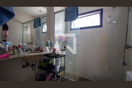 Apartamento à venda com 220m², 4 quartos e 2 vagasBanheiro da Suíte