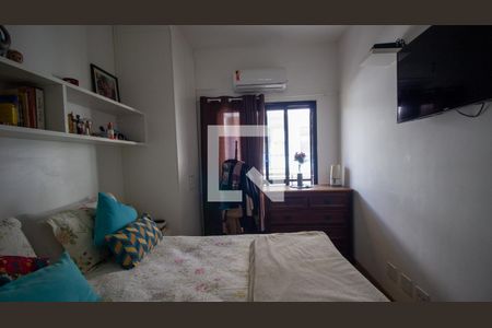 Apartamento à venda com 220m², 4 quartos e 2 vagasQuarto 2