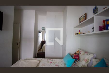 Apartamento à venda com 220m², 4 quartos e 2 vagasQuarto 2