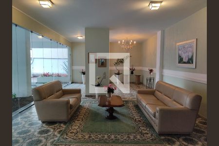 Apartamento à venda com 113m², 3 quartos e 2 vagas Apartamento à venda com 113m², 3 quartos e 2 vagasHall social