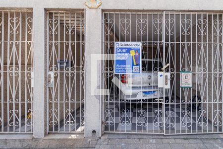 Casa à venda com 1000000m², 3 quartos e 1 vaga Casa à venda com 1000000m², 3 quartos e 1 vagaFachada