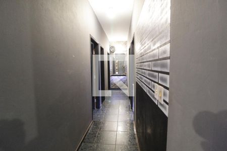 Casa para alugar com 200m², 4 quartos e sem vagaCorredor