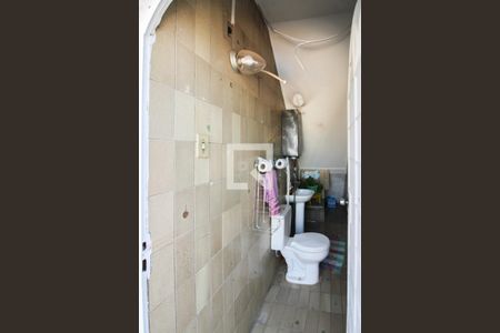 Casa à venda com 360m², 4 quartos e 5 vagas Casa à venda com 360m², 4 quartos e 5 vagasLavabo - Sauna