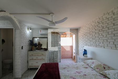 Casa à venda com 360m², 4 quartos e 5 vagas Casa à venda com 360m², 4 quartos e 5 vagasSuíte 1