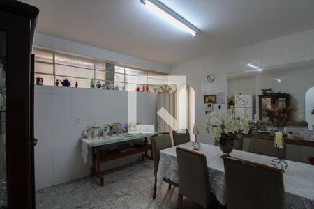 Casa à venda com 360m², 4 quartos e 5 vagas Casa à venda com 360m², 4 quartos e 5 vagasSala de Jantar