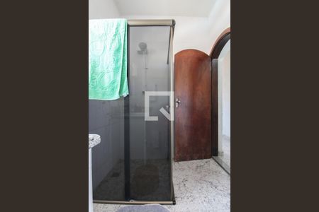 Casa à venda com 360m², 4 quartos e 5 vagas Casa à venda com 360m², 4 quartos e 5 vagasBanheiro Social 2