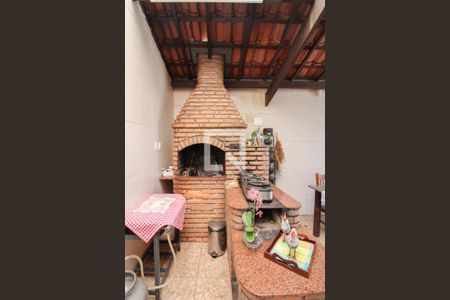 Casa à venda com 360m², 4 quartos e 5 vagas Casa à venda com 360m², 4 quartos e 5 vagasEspaço Gourmet