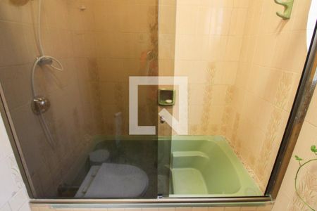 Casa à venda com 360m², 4 quartos e 5 vagas Casa à venda com 360m², 4 quartos e 5 vagasBanheiro da Suíte 2