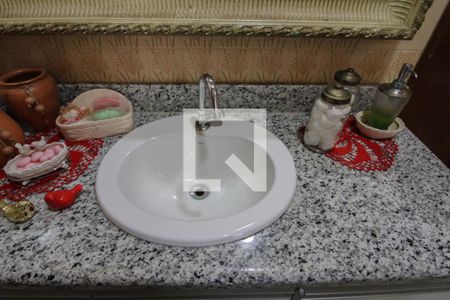 Casa à venda com 360m², 4 quartos e 5 vagas Casa à venda com 360m², 4 quartos e 5 vagasBanheiro da Suíte 2