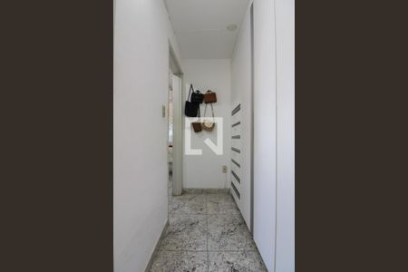 Casa à venda com 360m², 4 quartos e 5 vagas Casa à venda com 360m², 4 quartos e 5 vagasCloset da Suíte 1