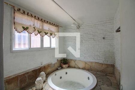 Casa à venda com 360m², 4 quartos e 5 vagas Casa à venda com 360m², 4 quartos e 5 vagasBanheiro da Suíte 1