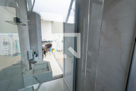 Casa à venda com 269m², 4 quartos e 2 vagasBanheiro 1