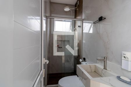 Casa à venda com 269m², 4 quartos e 2 vagasBanheiro 1