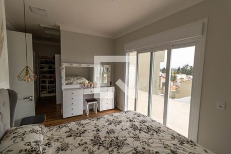 Casa à venda com 269m², 4 quartos e 2 vagasSuíte