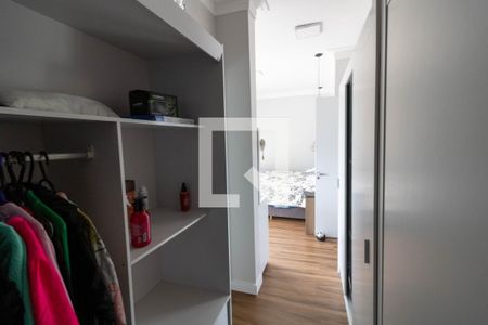 Casa à venda com 269m², 4 quartos e 2 vagasSuíte
