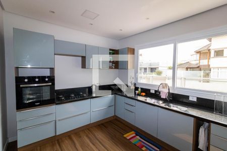 Casa à venda com 269m², 4 quartos e 2 vagasCozinha