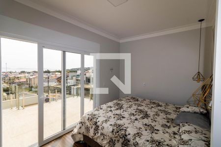 Casa à venda com 269m², 4 quartos e 2 vagasSuíte