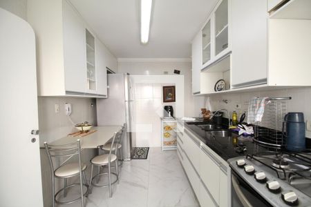 Apartamento à venda com 110m², 2 quartos e 2 vagasCozinha