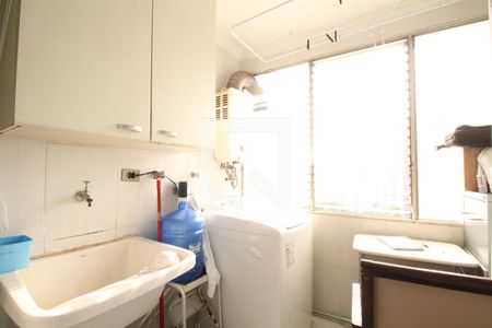 Apartamento à venda com 110m², 2 quartos e 2 vagasÁrea de Serviço