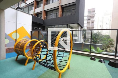 Apartamento à venda com 147m², 4 quartos e 2 vagas Apartamento à venda com 147m², 4 quartos e 2 vagasÁrea Comum - Playground