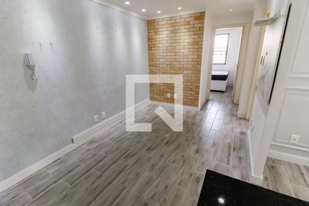 Sala de apartamento à venda com 2 quartos, 47m² em Jardim Maria Rosa, Taboão da Serra