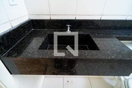 Apartamento para alugar com 53m², 2 quartos e 1 vaga Apartamento para alugar com 53m², 2 quartos e 1 vagaBanheiro