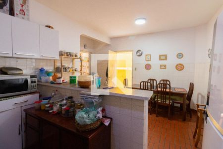 Casa à venda com 180m², 2 quartos e 2 vagasCozinha