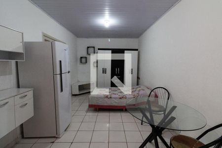Casa à venda com 180m², 2 quartos e 2 vagasEdícula