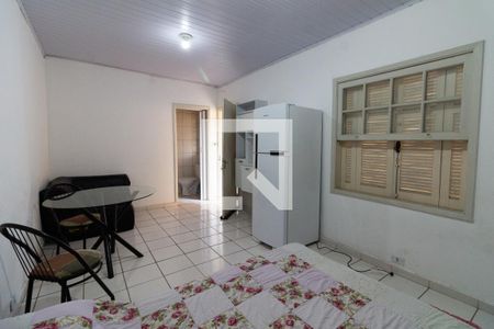 Casa à venda com 180m², 2 quartos e 2 vagasEdícula