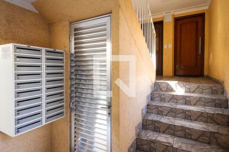 Apartamento à venda com 45m², 2 quartos e sem vagaescada