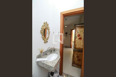 Casa de condomínio à venda com 84m², 2 quartos e 1 vagaLavabo