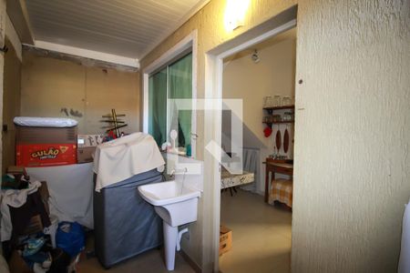 Casa de condomínio à venda com 84m², 2 quartos e 1 vagaÁrea de Serviço