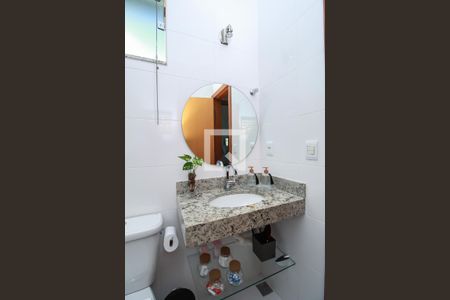 Casa de condomínio à venda com 84m², 2 quartos e 1 vagaBanheiro